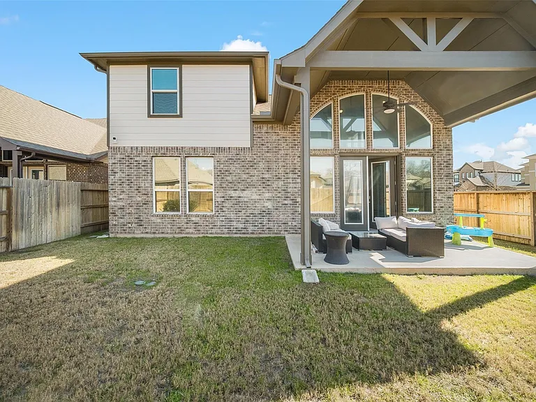 1811 Smithers Landing Dr — Photo 33
