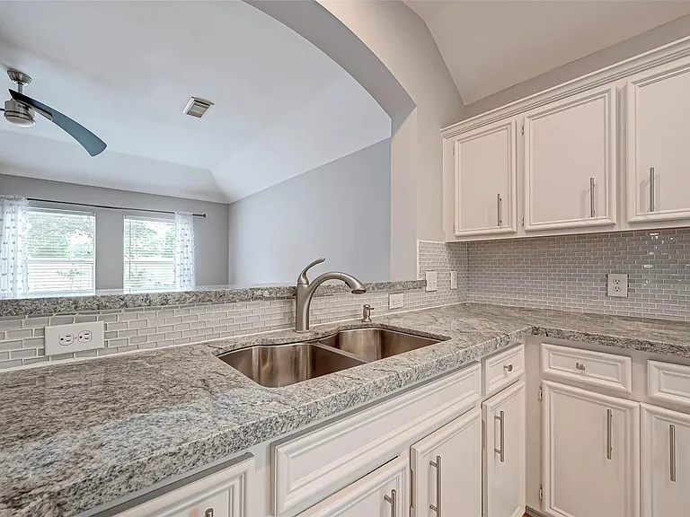 7306 Autumn Aspen Ln — Photo 33