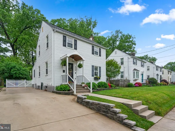 414 Locust Dr, Baltimore, MD 21228