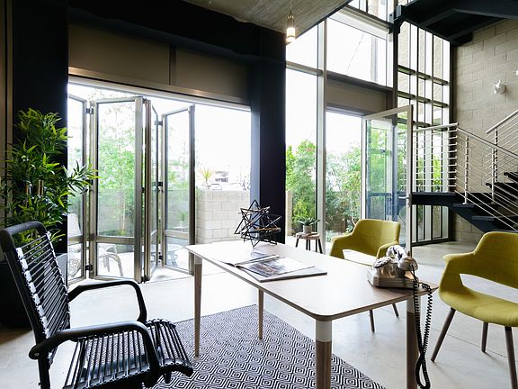 Ground floor office 2