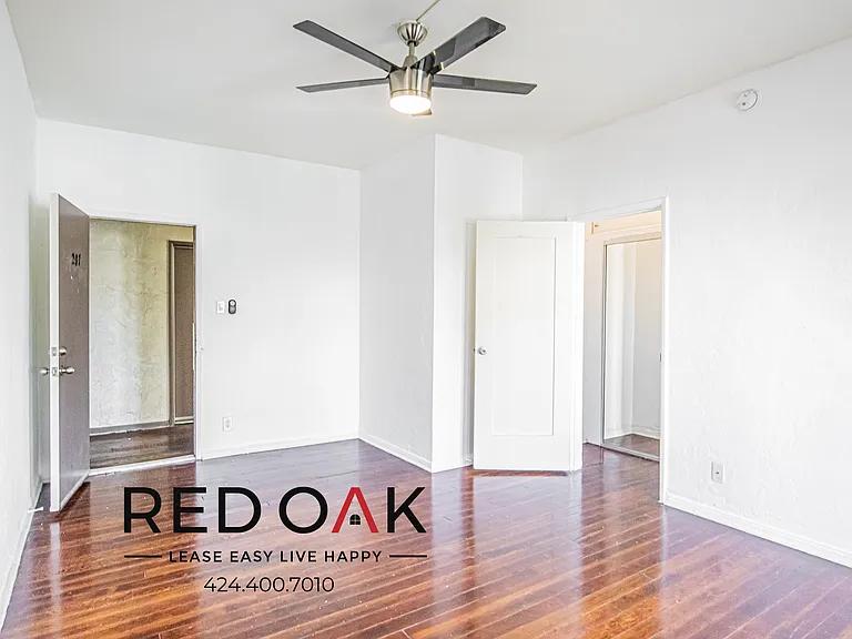1405 S Berendo St #207 — Photo 10