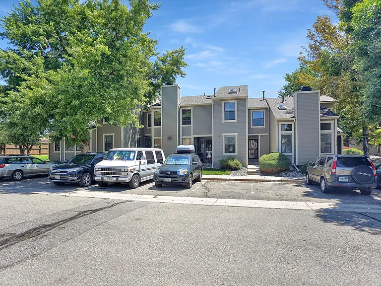 4604 S Fraser Ct #D — Photo 2