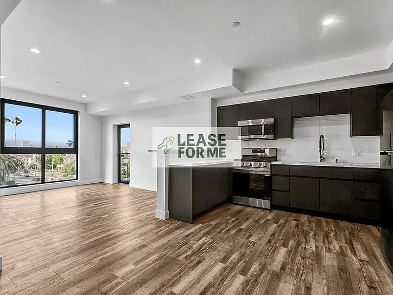 1538 S Wilton Pl #201 — Photo 4