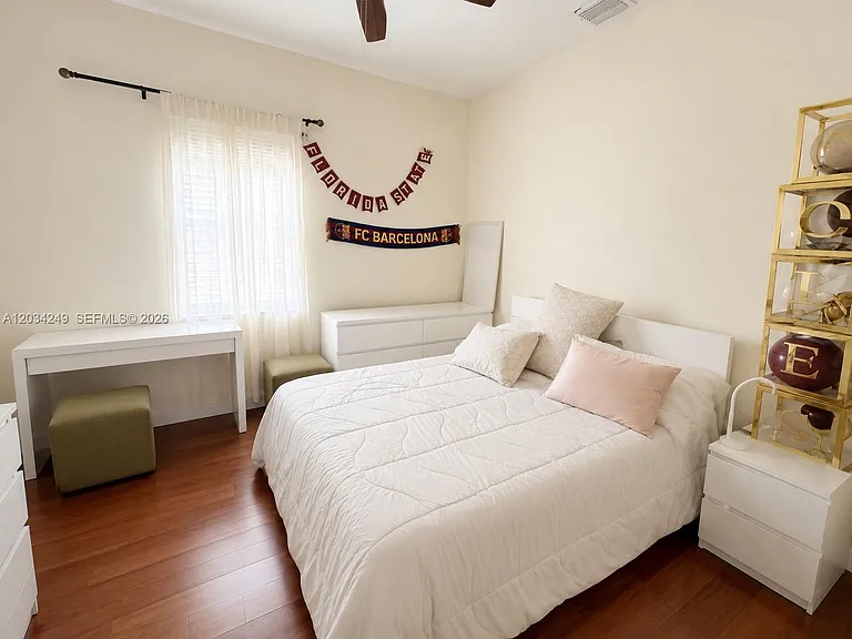 4463 Rainbow Ave — Photo 11