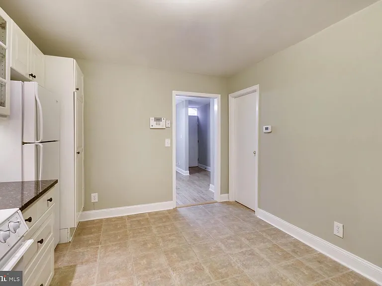 1020 W Lombard St — Photo 7