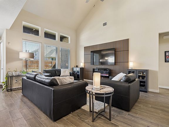 5th image of 1416 Jackdaw Rd