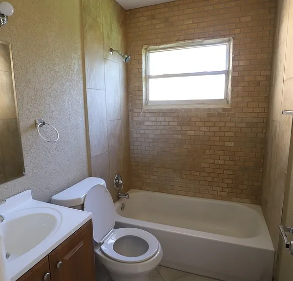 4124 Flamingo Dr — Photo 11