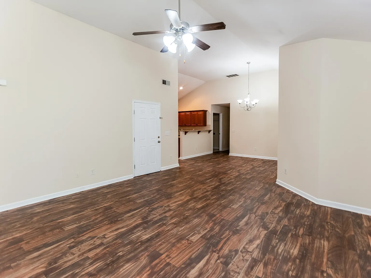 14 Lila Way — Photo 4