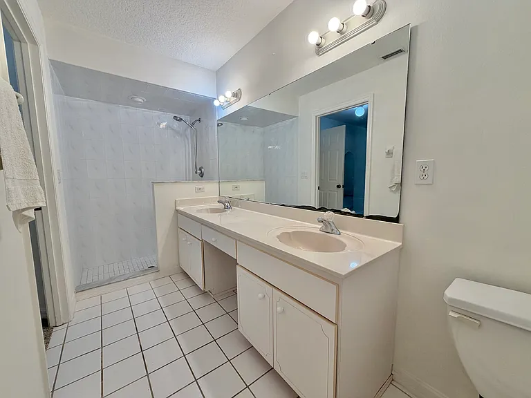 235 Pine Grove Dr — Photo 13