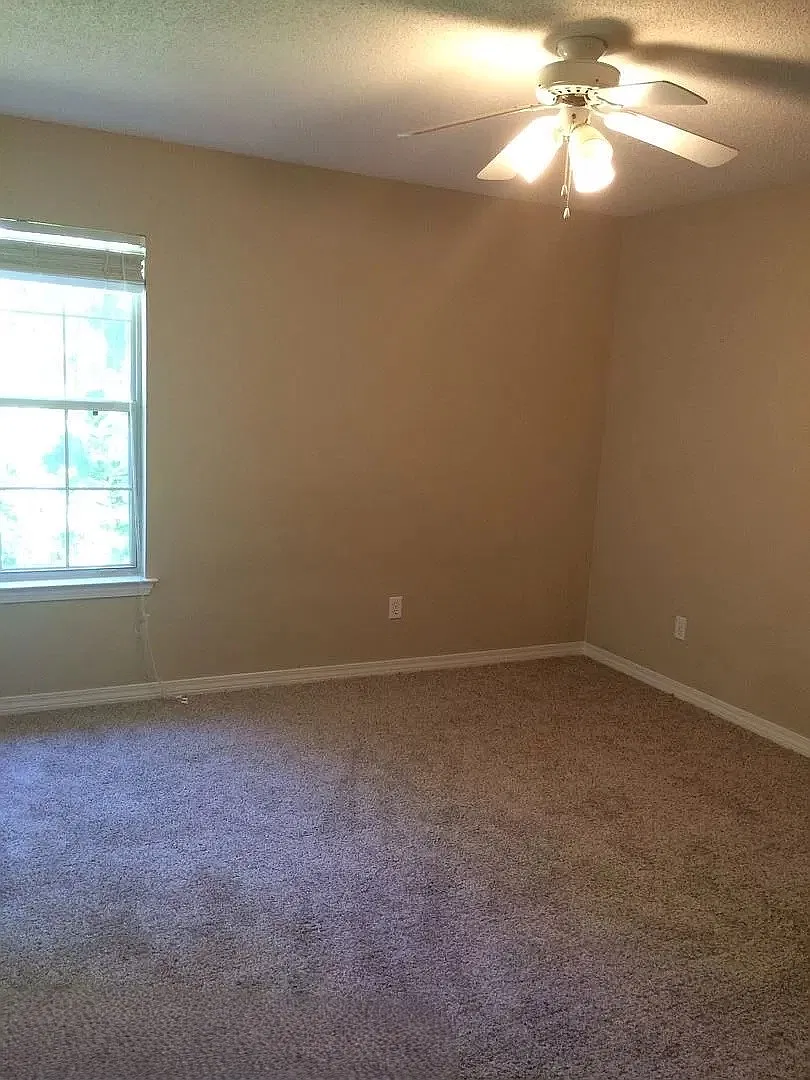 3 bed, 1500 sqft, $2,000 — Photo 3