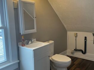 543 W Hopocan Ave #1/2, Barberton, OH 44203