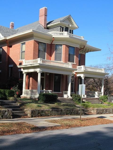 Front of building. Entire upstairs is 1702.