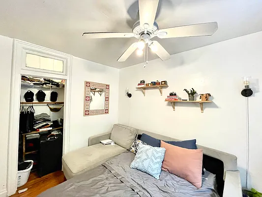 Rented by Pear NYC LLC | media 17