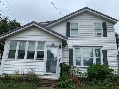 212 N Monroe St, Titusville, PA, 16354