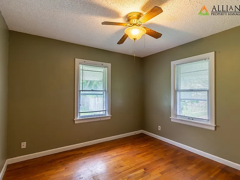 714 Thurston St — Photo 14