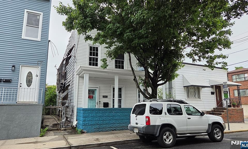 1st image of 5913 Jefferson St