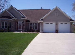 1809 Conrad St, Kewaskum, WI 53040