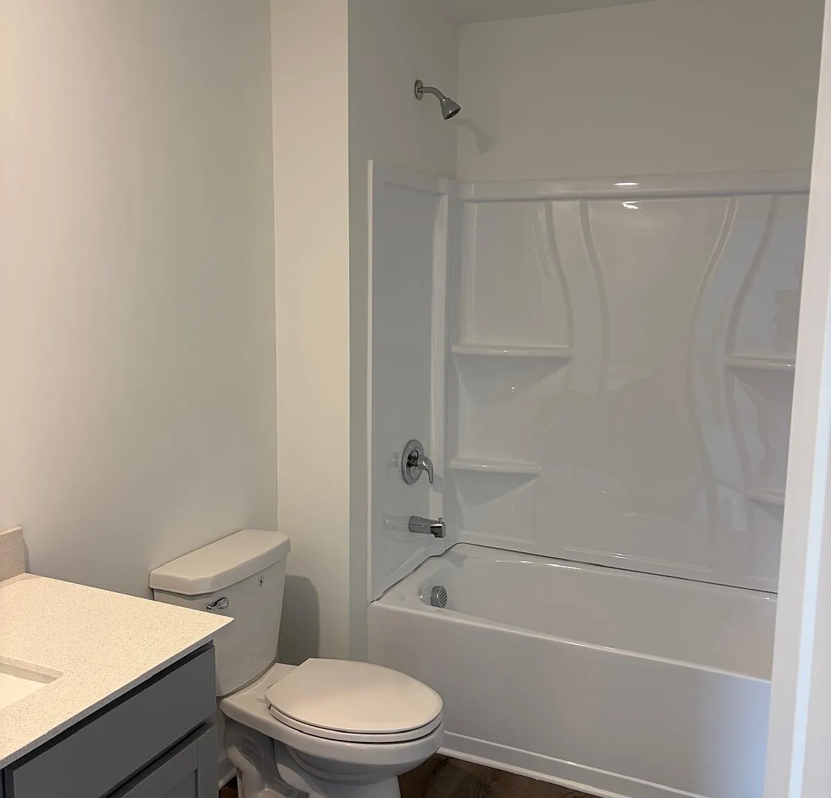 3 bed, 1825 sqft, $1,999 — Photo 3