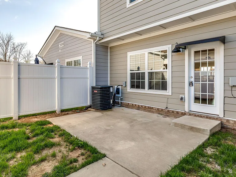 252 Mary Ann Cir — Photo 21