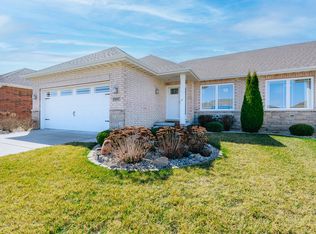 10692 Arbor Lane St, John, IN 46373