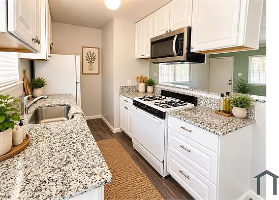 2839 W Fairmont Ave — Photo 4