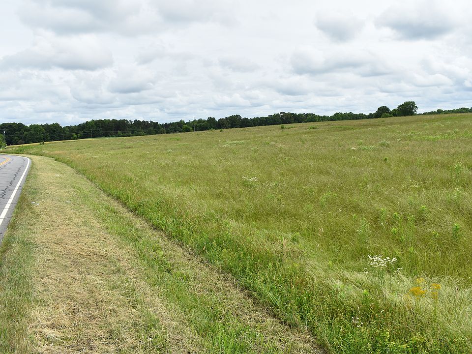 2nd image of Estes Rd