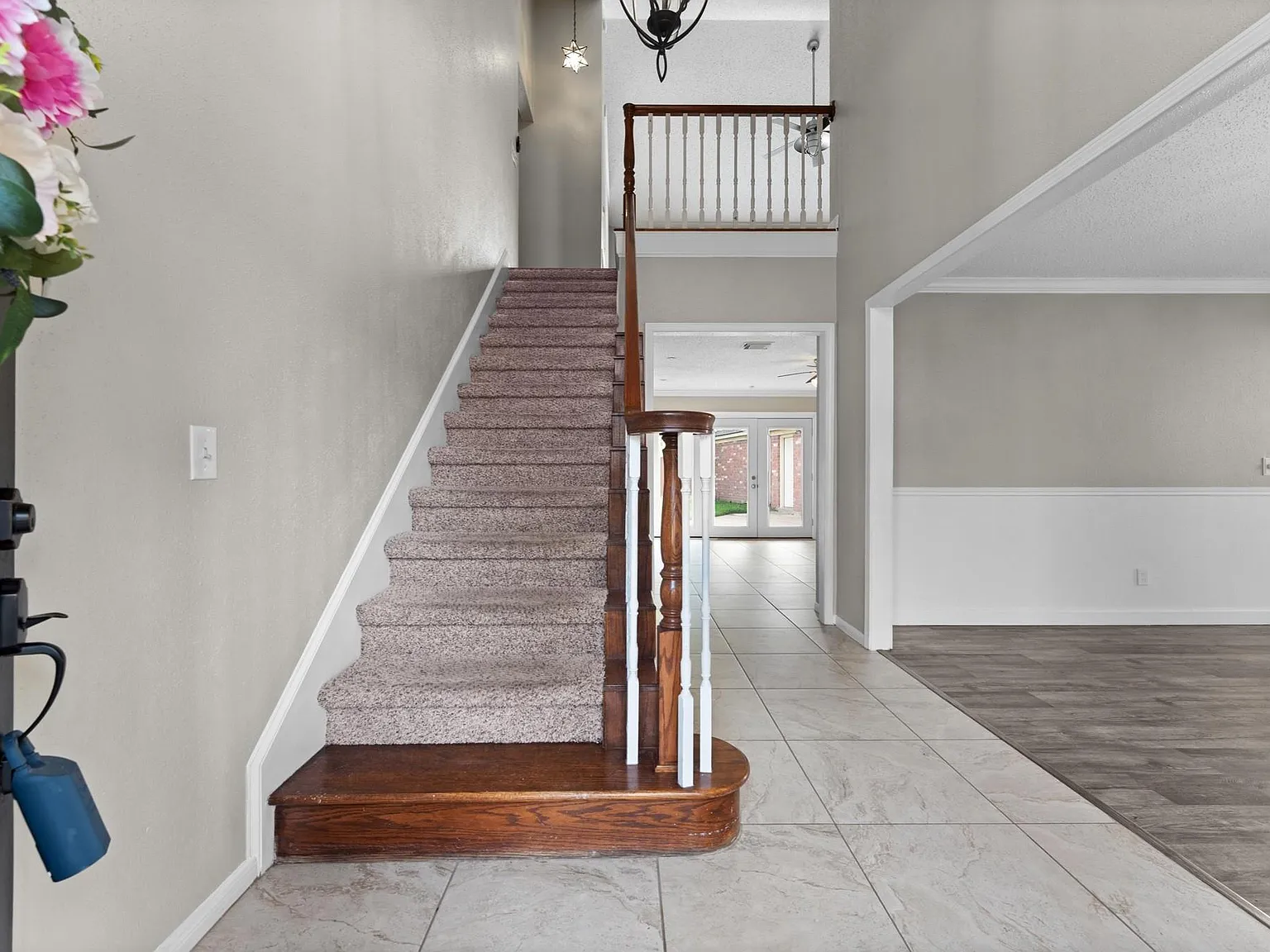 4 bed, 2.5 bath, 2360 sqft, $2,395 — Photo 3