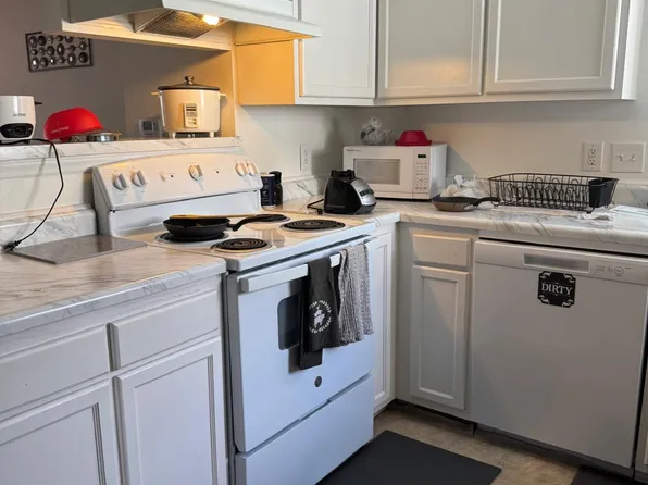 2021 Wolftech Ln, Raleigh, NC
