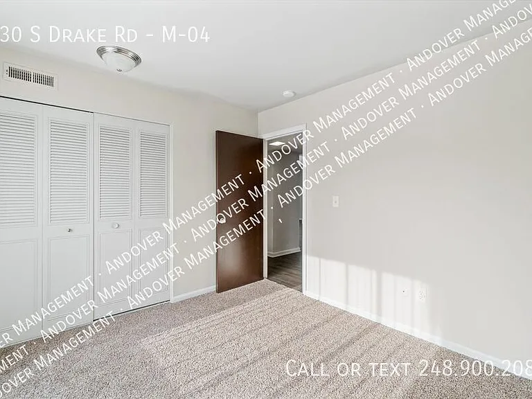 330 S Drake Rd #M-04 — Photo 47