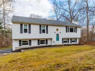 3 Jessica Ln, Ledyard, CT 06339