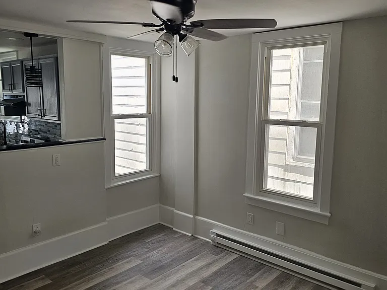 107 Paxson Ave — Photo 6