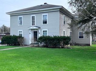 326 E Savidge St, Spring Lake, MI 49456