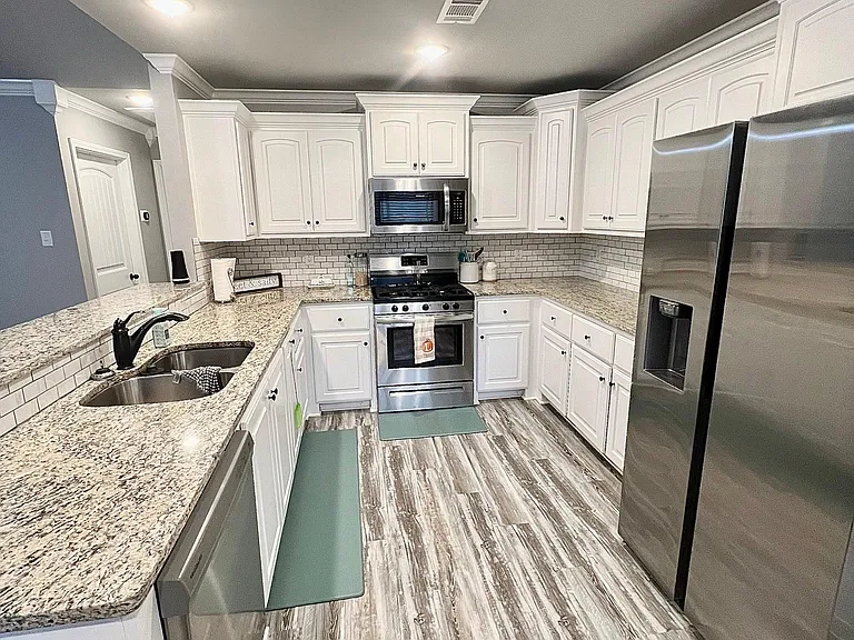 16 Kelby Ct — Photo 4
