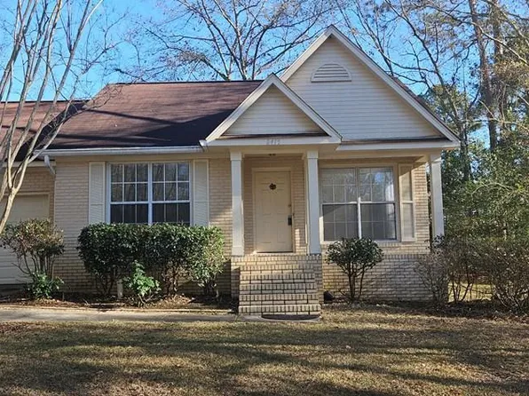 2415 Stonewood Dr, Dothan, AL 36301