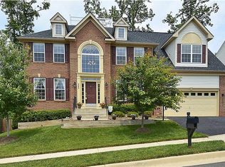 5366 Macdonald Rd, Woodbridge, VA 22193