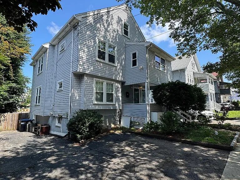 Alma Ave — Photo 1