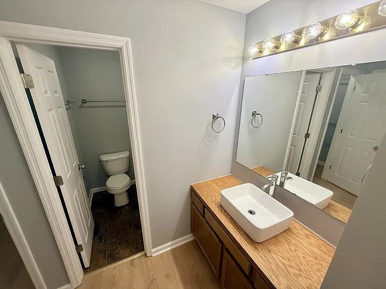 6439 Applewhite Rd — Photo 7