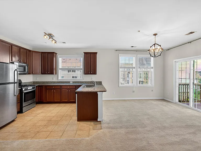 24620 Byrne Meadow Sq #300 — Photo 6