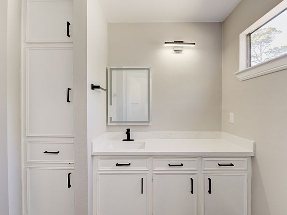 5th image of 5102 Birchmont Dr