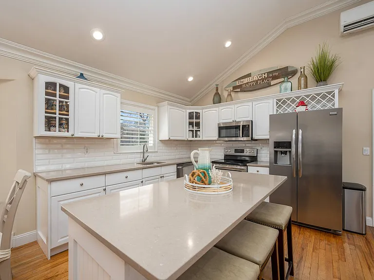 14 Sandalwood Ct — Photo 8