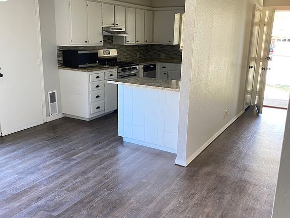 Eating area off kitchen