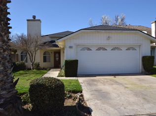 2557 N Knoll Ave, Fresno, CA