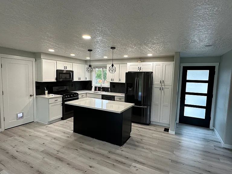 19631 S Kalal Ct — Photo 4