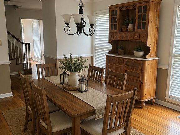 4th image of 1183 Country Club Dr