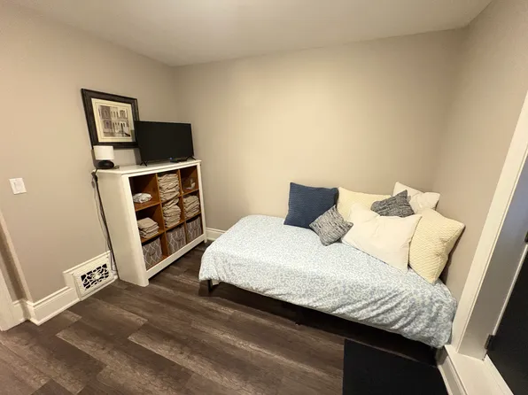 691 Wilson St, Hamilton, ON L8L 1V5