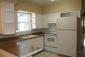 4th image of 3111 N Jefferson St
