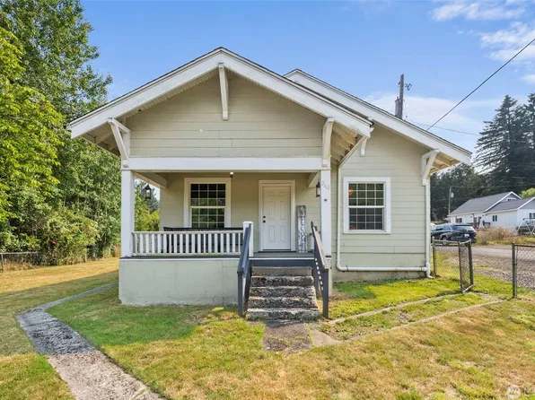 2101 Henkle St, Raymond, WA 98577