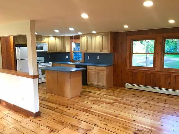 5th image of 24 Winchester Ave