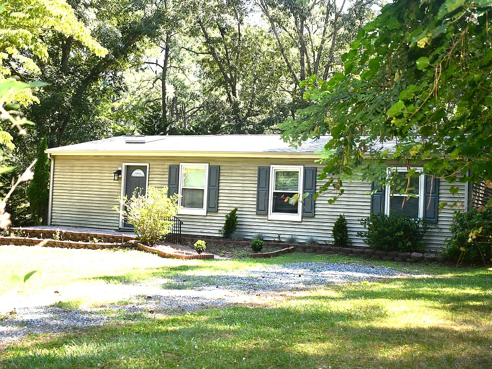 11601 Heron Dr