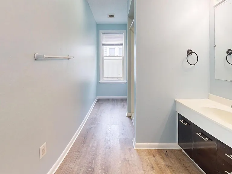 67 Burnside Ave #3F — Photo 6